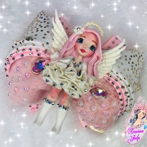 Meet your Posher, Joelys